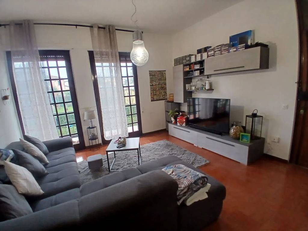 Appartamento a Sarzana in Via Massa Neri No Number - Foto 3