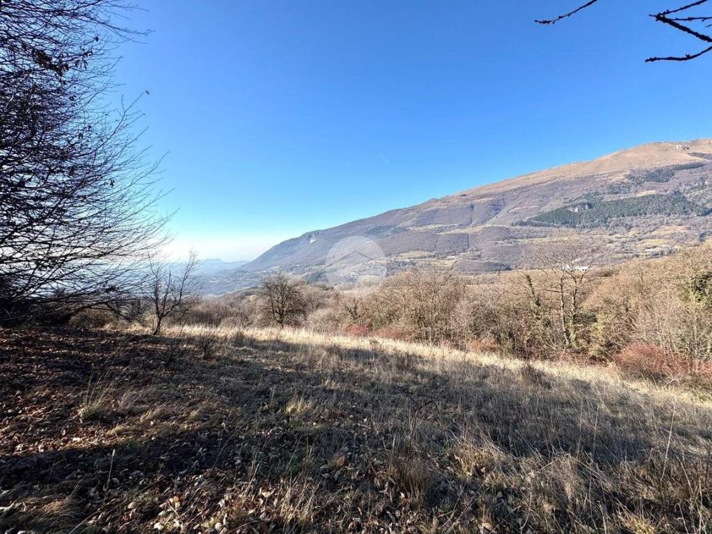 Terreno a Caprino veronese in Località Andrini Spiazzi - Foto 3