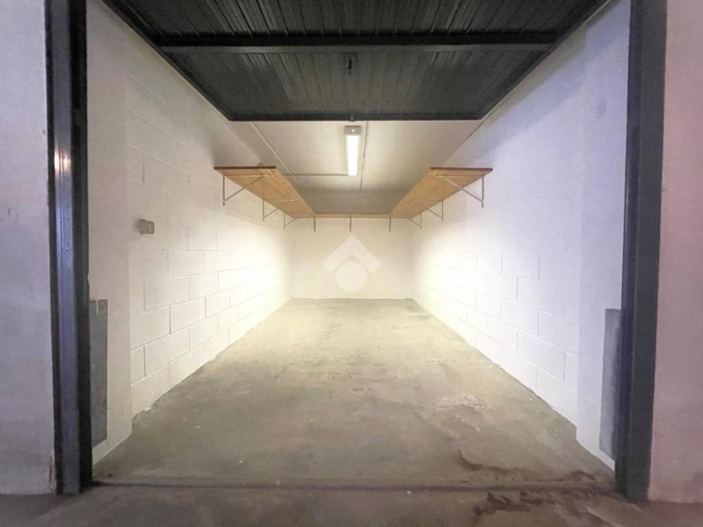 Box / garage a Cremona in Via Tolmezzo, 8 - Foto 4