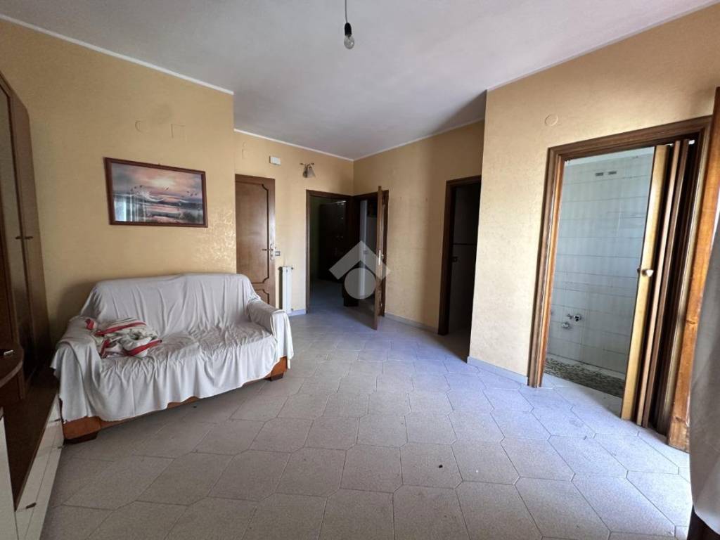 Casa indipendente a Canosa di puglia in Via M. R. Imbriani, 93 - Foto 3