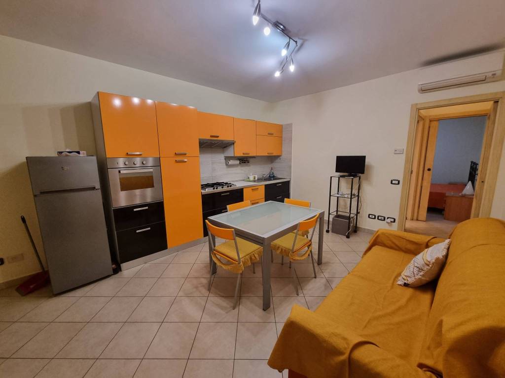 Appartamento a Civitanova marche in Via Cristoforo Colombo - Foto 2