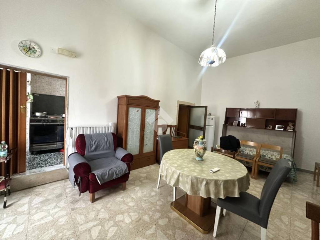 Casa indipendente a Canosa di puglia in Via Giovanni Boccaccio, 29 - Foto 3