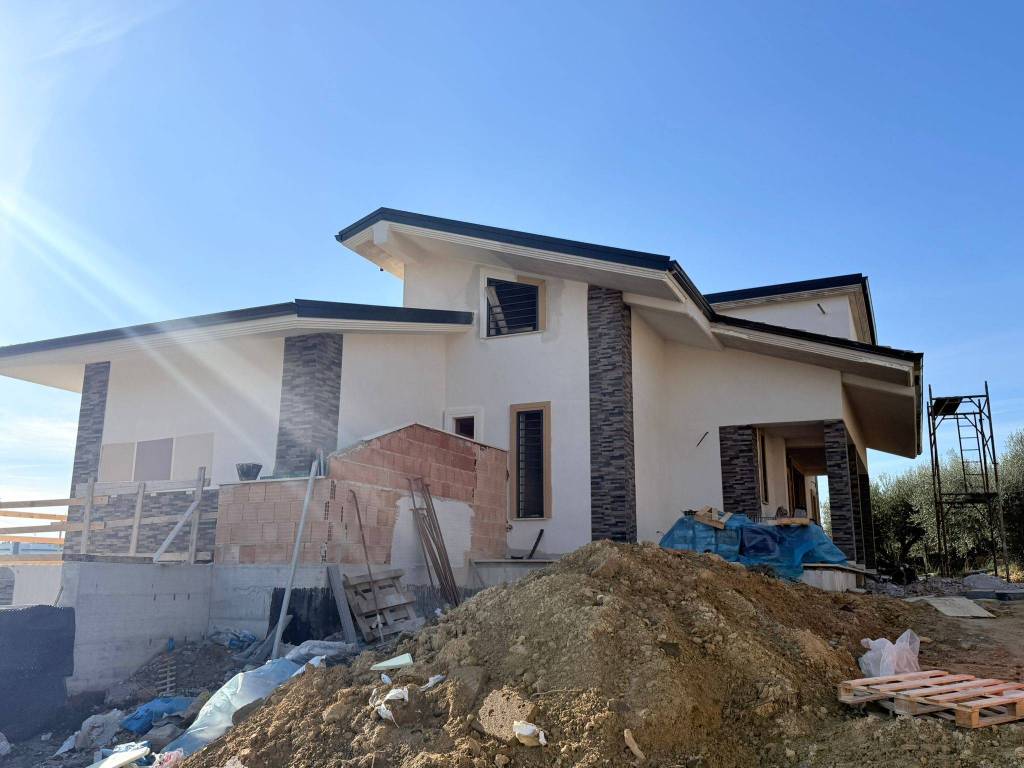 Villa a Guidonia montecelio in Via San Polo dei Cavalieri, 12 - Foto 3