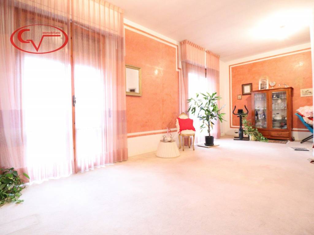 Appartamento a Montevarchi in Via Bologna - Foto 2