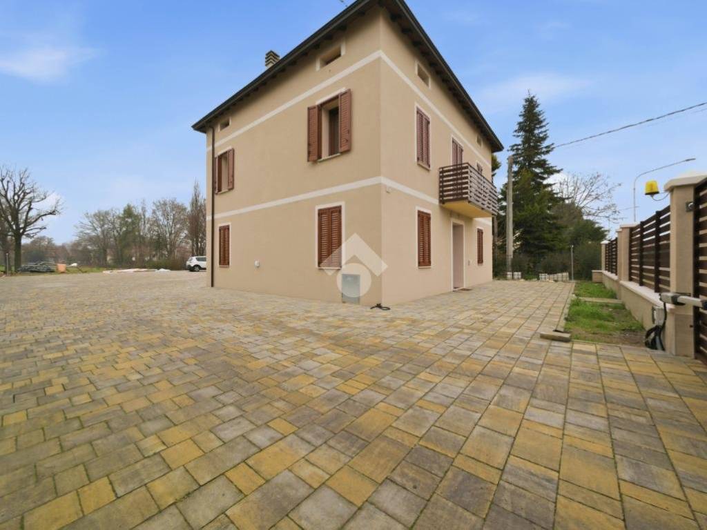 Casa indipendente a Cadelbosco di sopra in Via L. Da Vinci, 7 - Foto 2