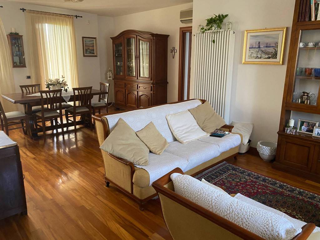 Villa a Villa del conte in Via Martiri della Libertà - Foto 2