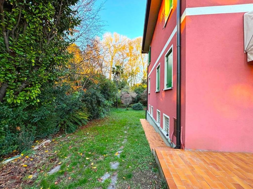 Villa a Ponte di piave in Via Montello, 1 - Foto 3