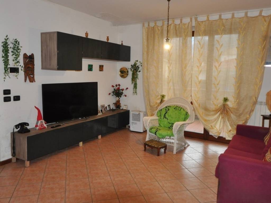 Appartamento a Loro ciuffenna in Via Firenze - Foto 3