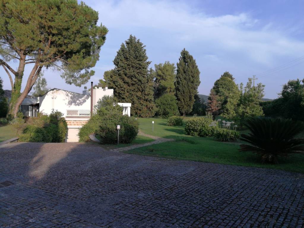 Villa a Campagnano di roma in Strada della Bossetta - Foto 3