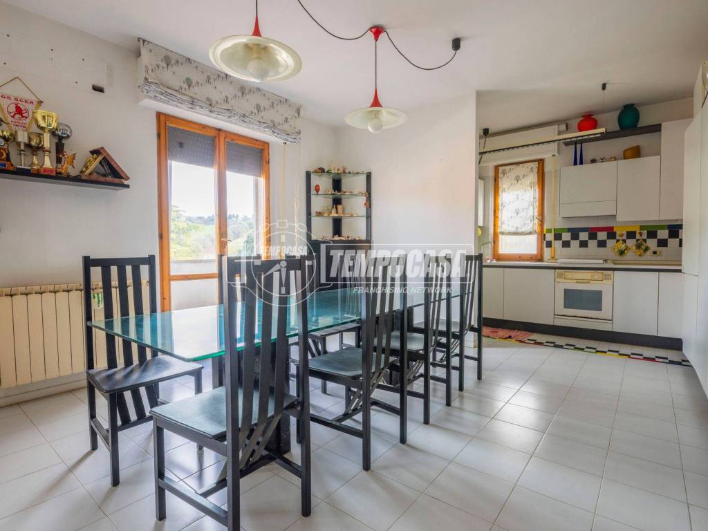 Appartamento a Trecastelli - Foto 4