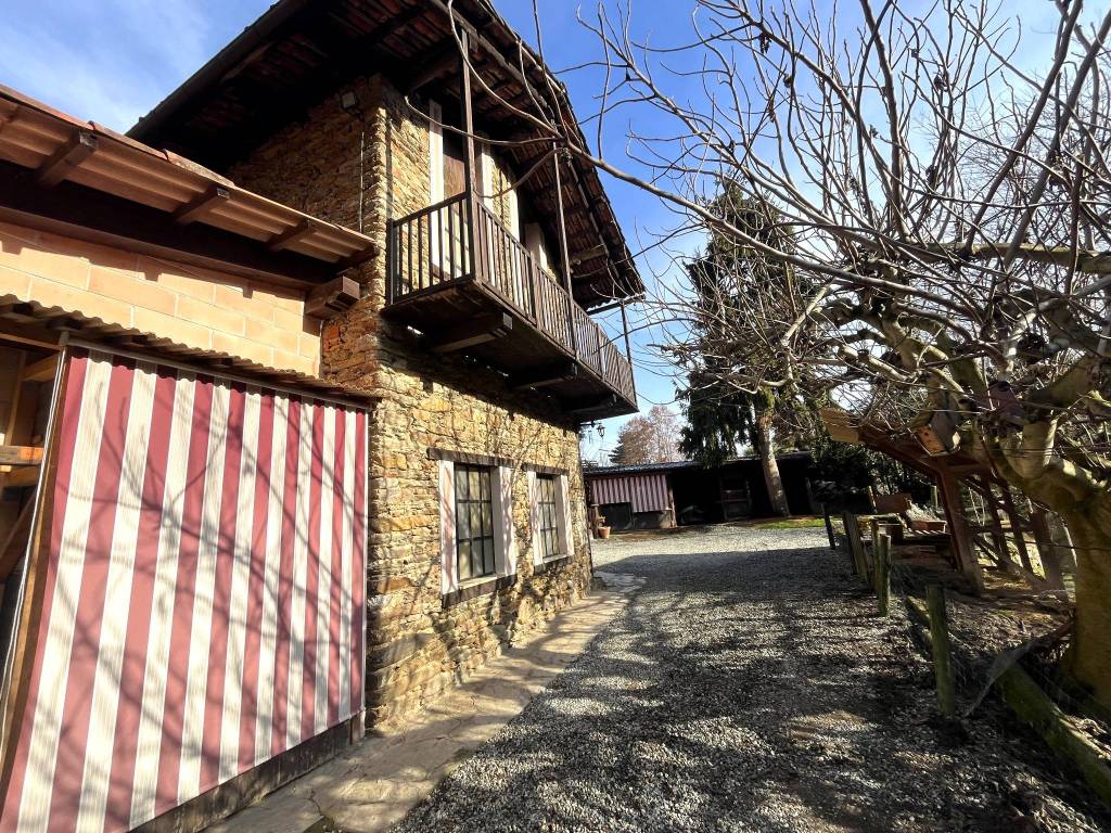 Rustico / casale a Verzuolo in Via Santa Cristina, 41 - Foto 3
