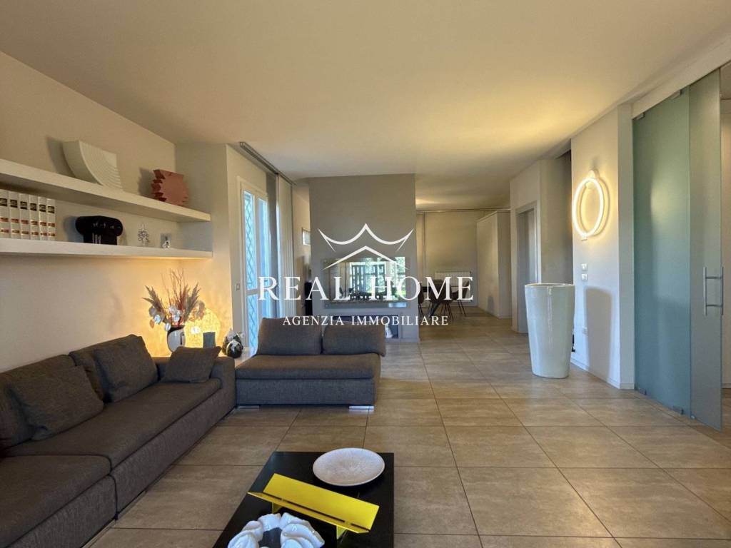 Villa a Agliana in Via Piave, 87 - Foto 4