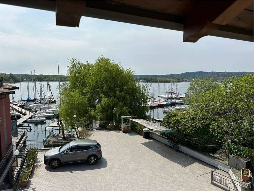 Appartamento a Sesto calende in via dei pescatori , 3 - Foto 2