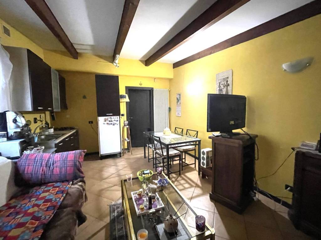Appartamento a Pinerolo in PIAZZA GARIBALDI, 13 - Foto 3