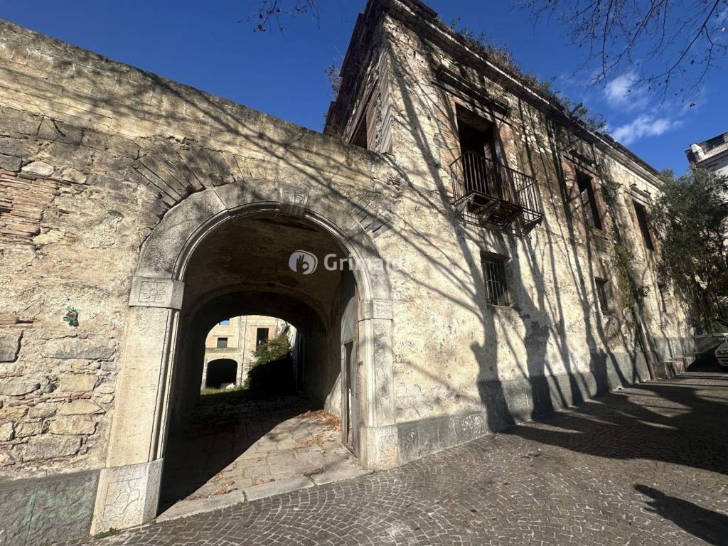 Palazzo / stabile a Lauro in Piazza Francesco e Chiara D'Assisi, 1 - Foto 3