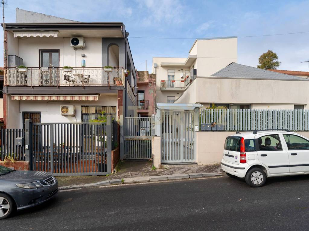 Villa a Catania in Via Villa Flaminia, 16 - Foto 3