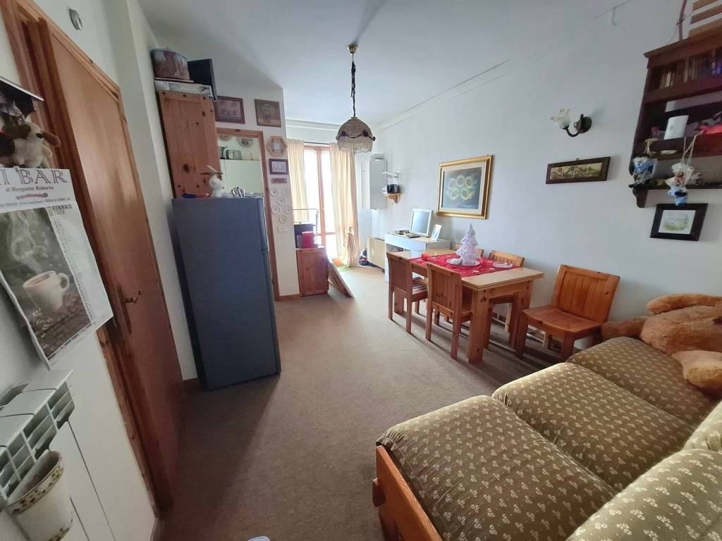 Appartamento a Rocca di cambio in Via Campo Felice, snc - Foto 2