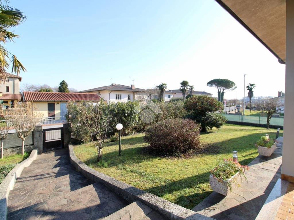 Villa a Bagnaria arsa in Via Pacifico Valussi, 2 - Foto 2