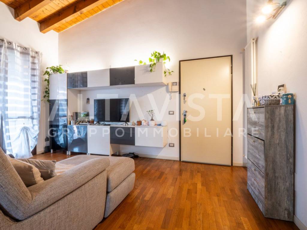 Appartamento a Rezzato in Via Gardesana - Foto 2