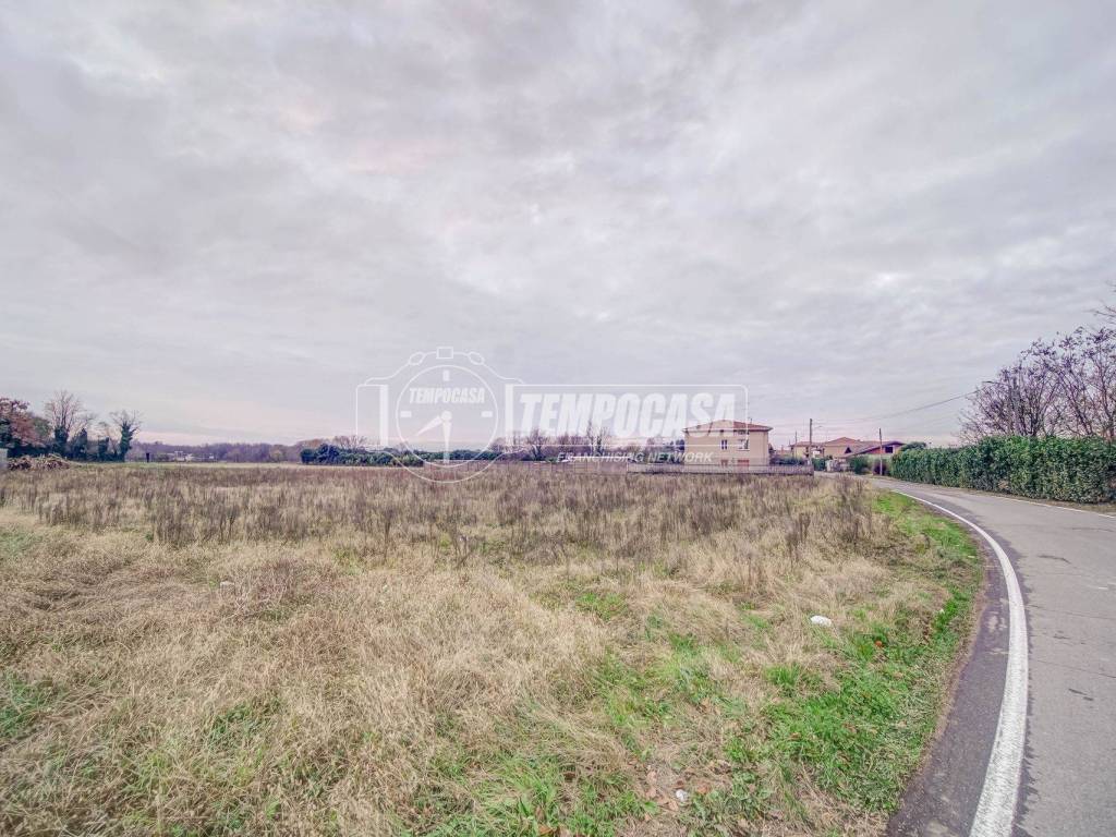 Terreno a Fagnano olona in Via Ortigara 29 - Foto 3