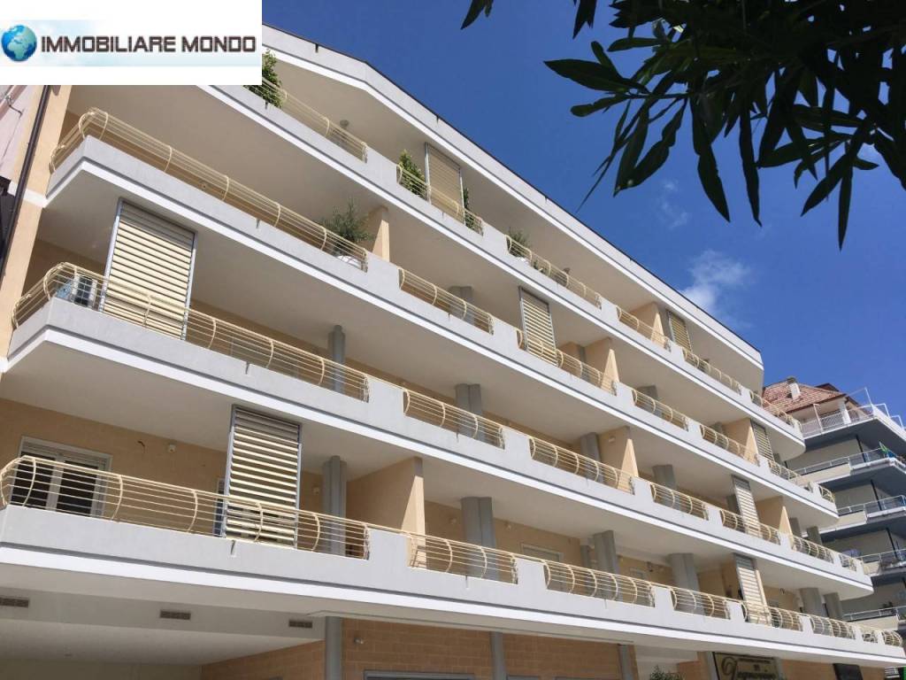 Appartamento a Termoli in Corso Fratelli Brigida, 131 - Foto 2