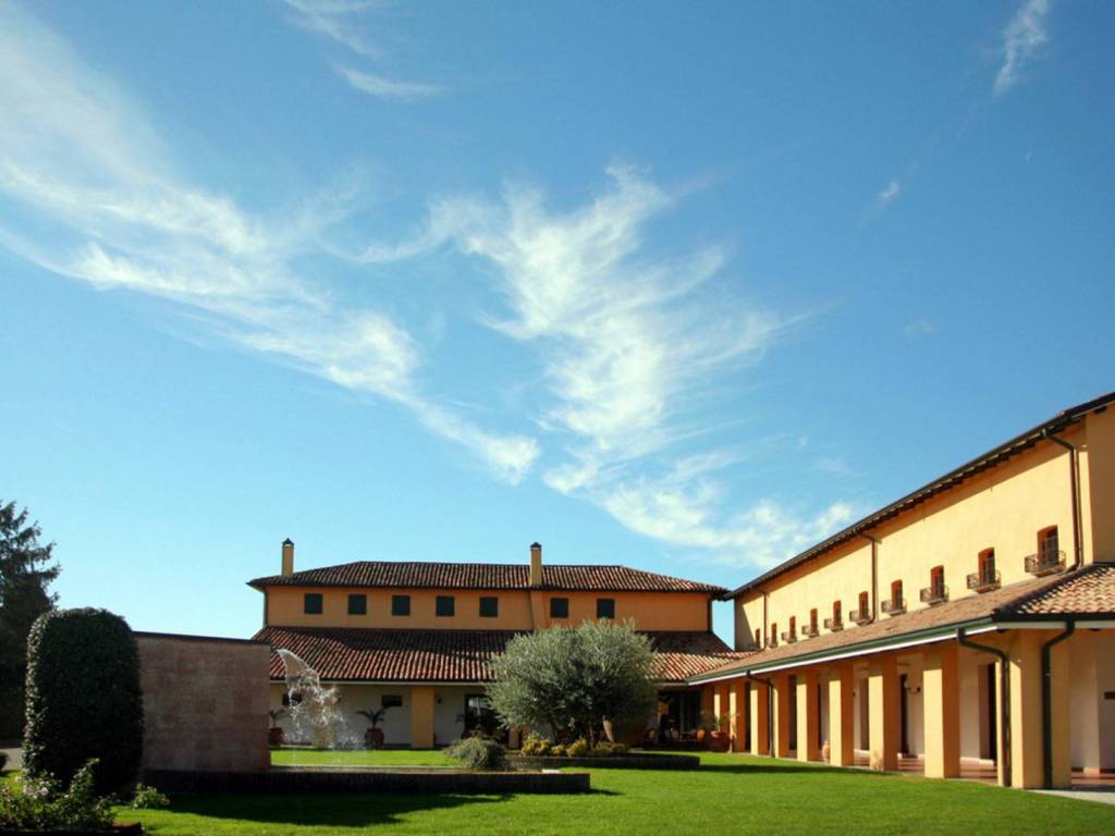 Palazzo / stabile a Caorle in Via Cadore, 175 - Foto 2