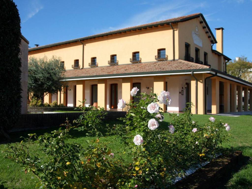 Palazzo / stabile a Caorle in Via Cadore, 175 - Foto 4