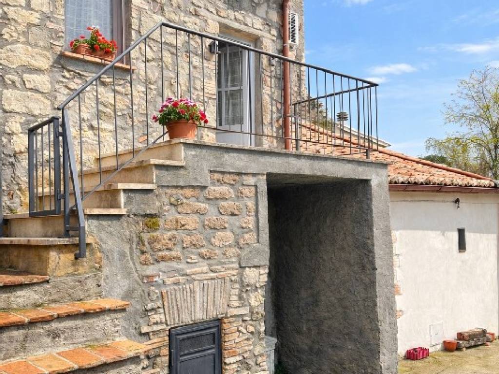 Appartamento a Graffignano in Via della Fontana Vecchia, 10 - Foto 2