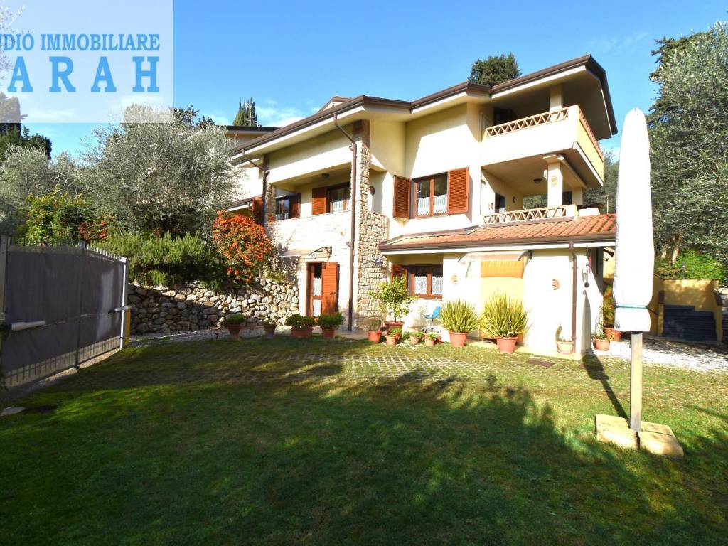 Casa indipendente a Massarosa in Via Di Chiavarino, 20 - Foto 2