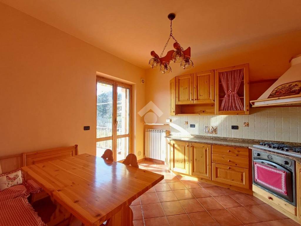 Appartamento a Savignone in Via Gen. Francesco Strata, 30 - Foto 3