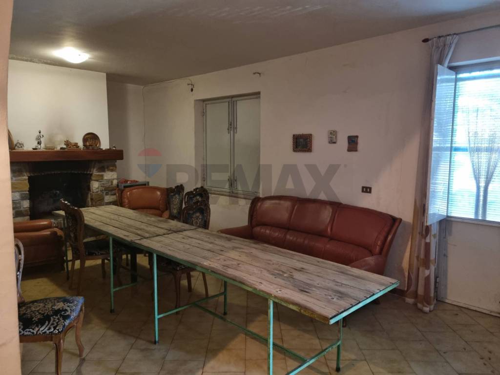 Villa a Adrano in via del frutteto - Foto 5