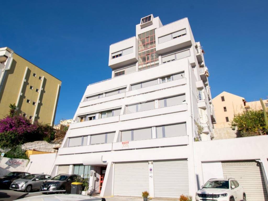 Appartamento a Messina in VIA NOVIZIATO CASAZZA, 72 - Foto 2