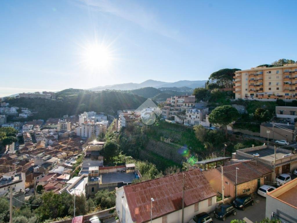 Appartamento a Messina in VIA NOVIZIATO CASAZZA, 72 - Foto 3