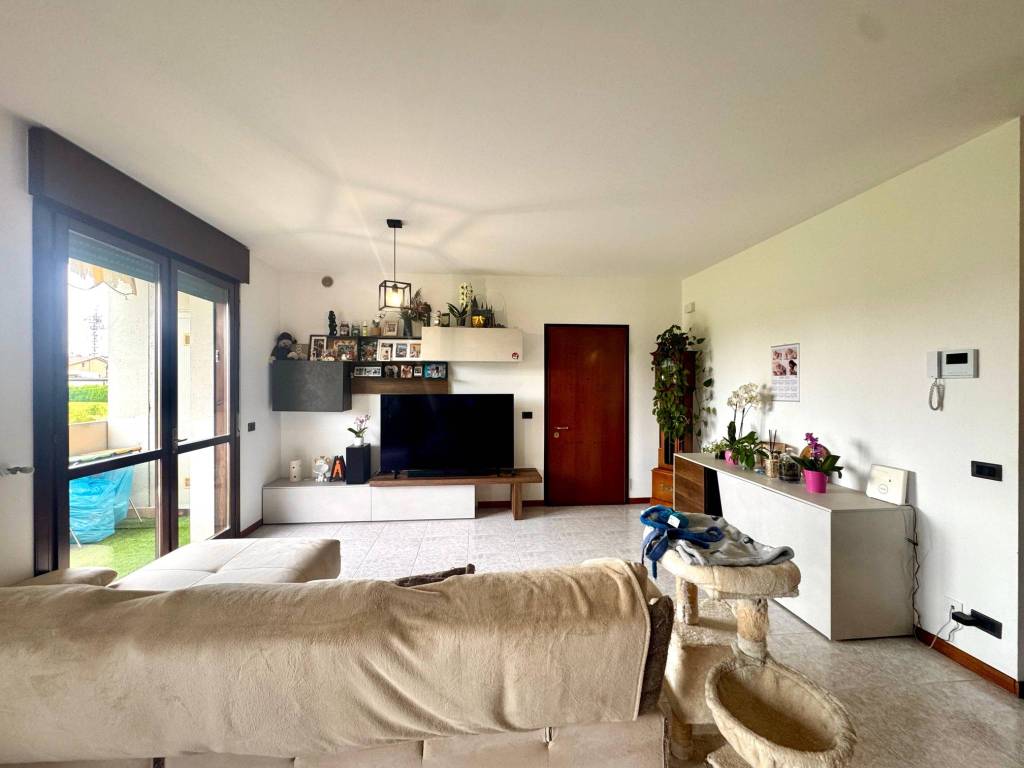 Appartamento a Montecchio maggiore in Via Monte Grappa - Foto 3