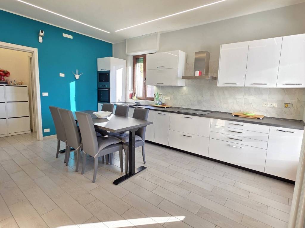 Appartamento a Settimo torinese in Via Leinì, 98 - Foto 2