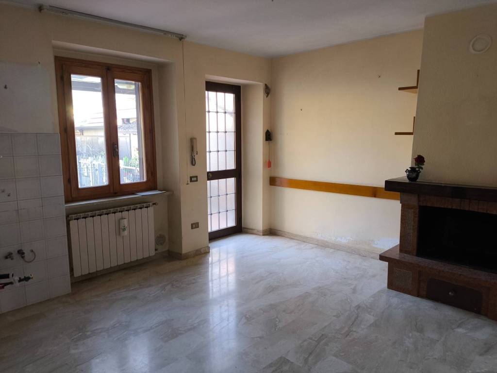 Appartamento a Monsummano terme in Piazza Giuseppe Giusti, 55 - Foto 2