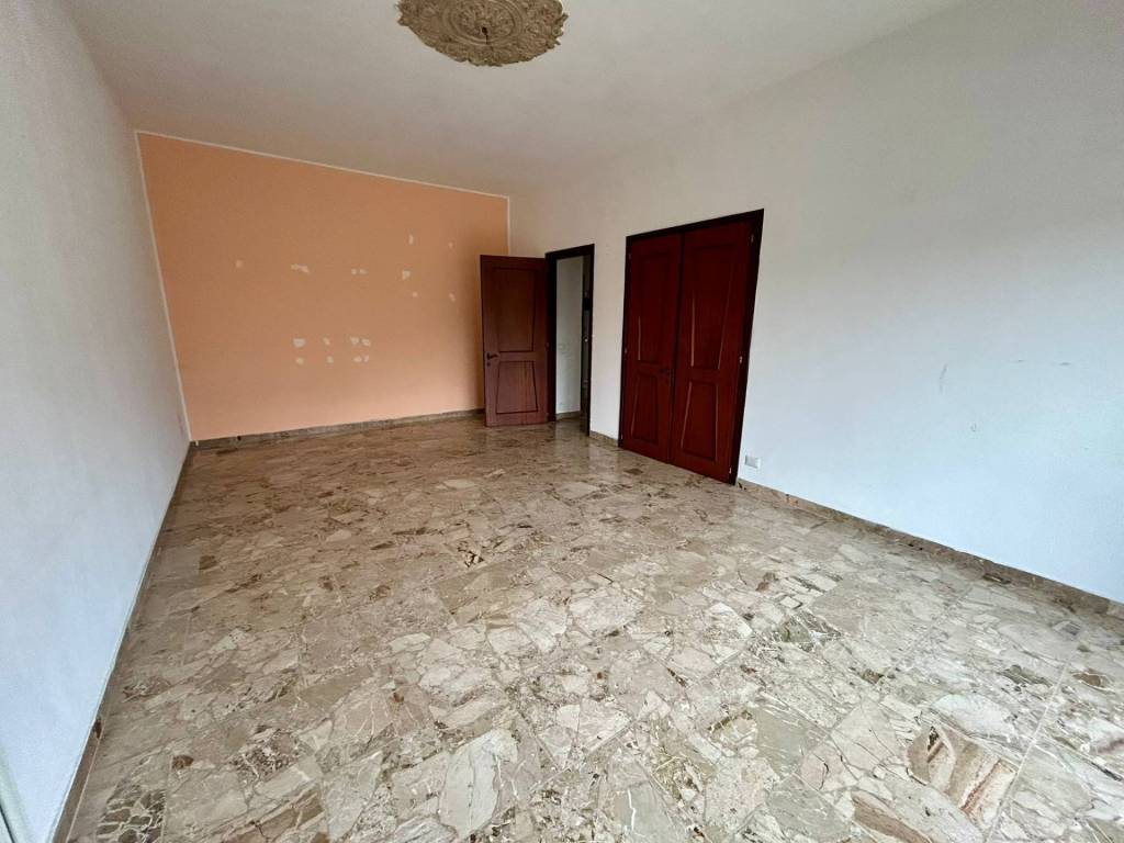 Appartamento a Gallarate in VIA MONTE LEONE, 29 - Foto 4