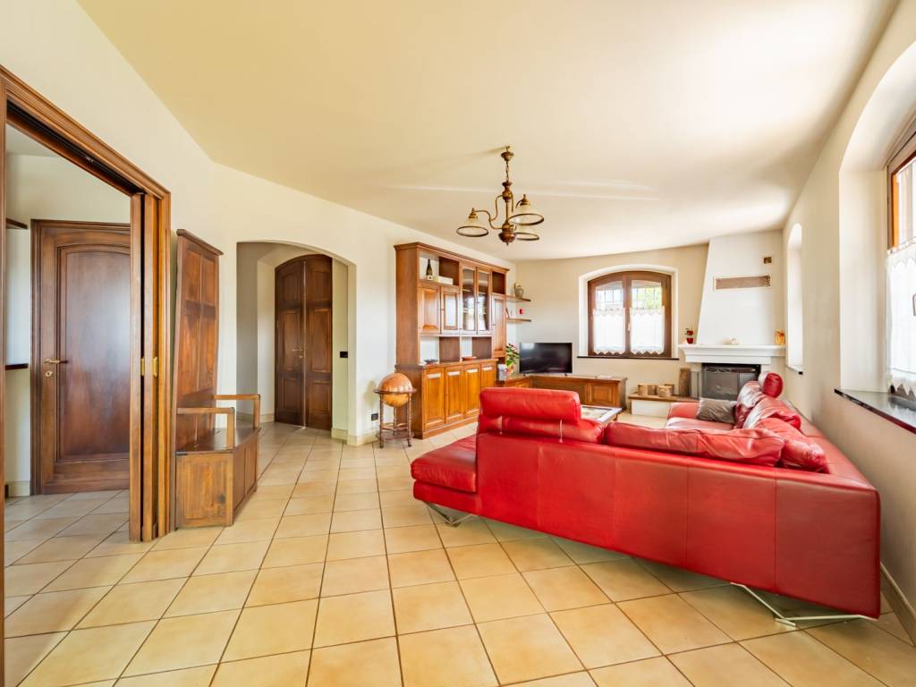 Appartamento a Monchiero in Strada Provinciale delle Langhe - Foto 3