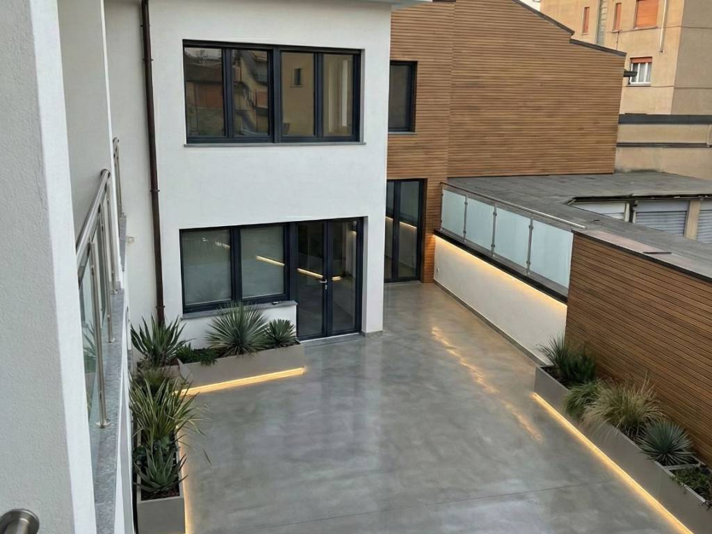 Palazzo / stabile a Cantù in Via Montello - Foto 2