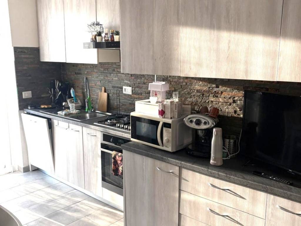 Appartamento a Cesano boscone in Via Pasubio, 8 - Foto 5