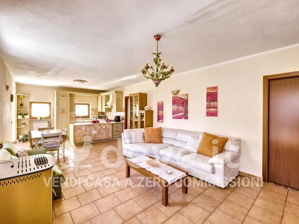 Villa a Luino in Via del Cattel, 21 - Foto 4