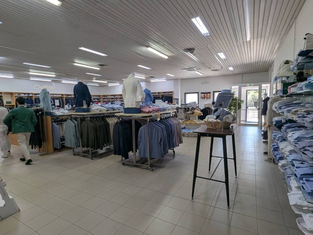Immobile a Arzano in Viale delle Industrie, 22 - Foto 4