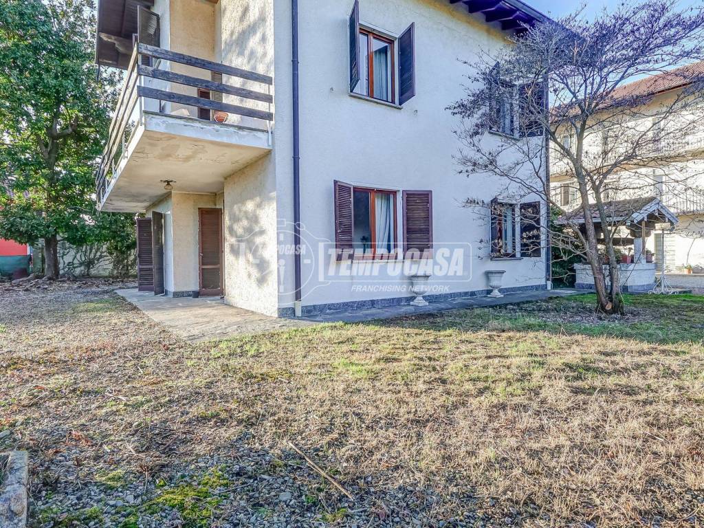 Villa a Castelletto sopra ticino in Via Beati - Foto 2