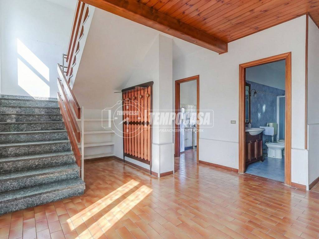 Villa a Castelletto sopra ticino in Via Beati - Foto 3