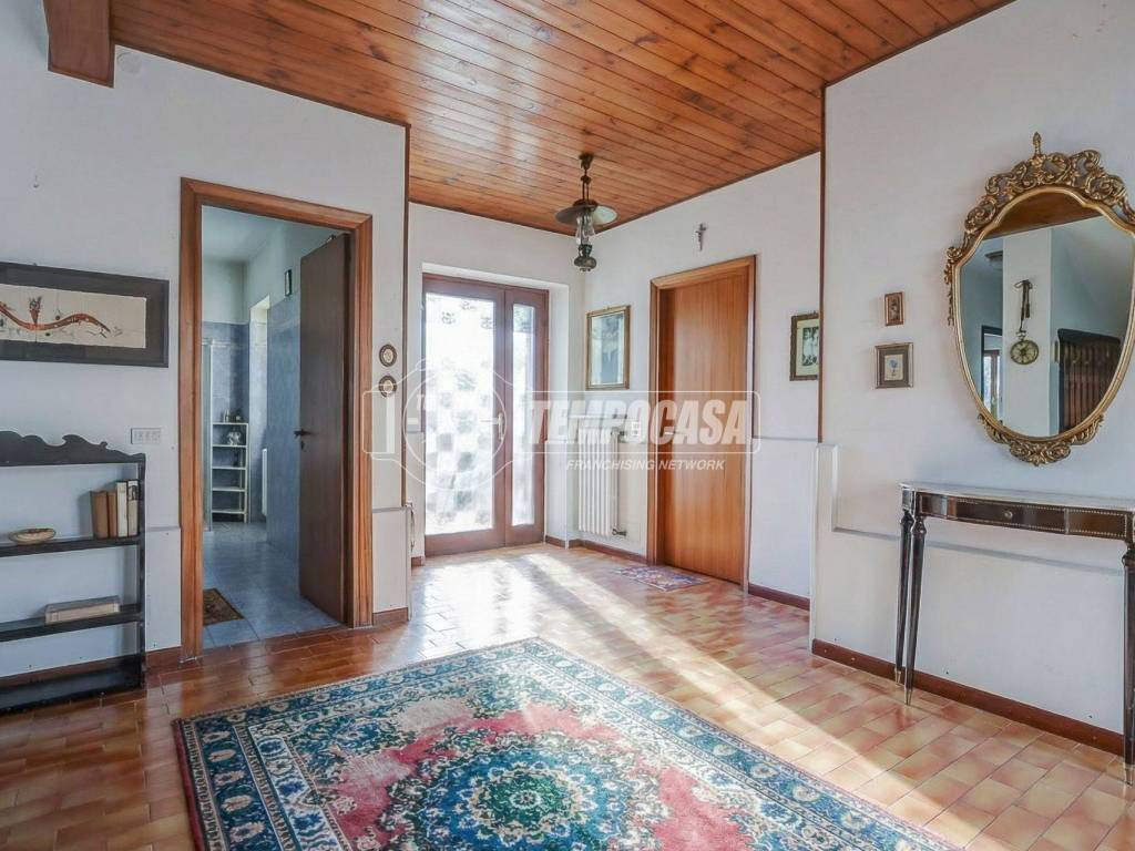 Villa a Castelletto sopra ticino in Via Beati - Foto 4