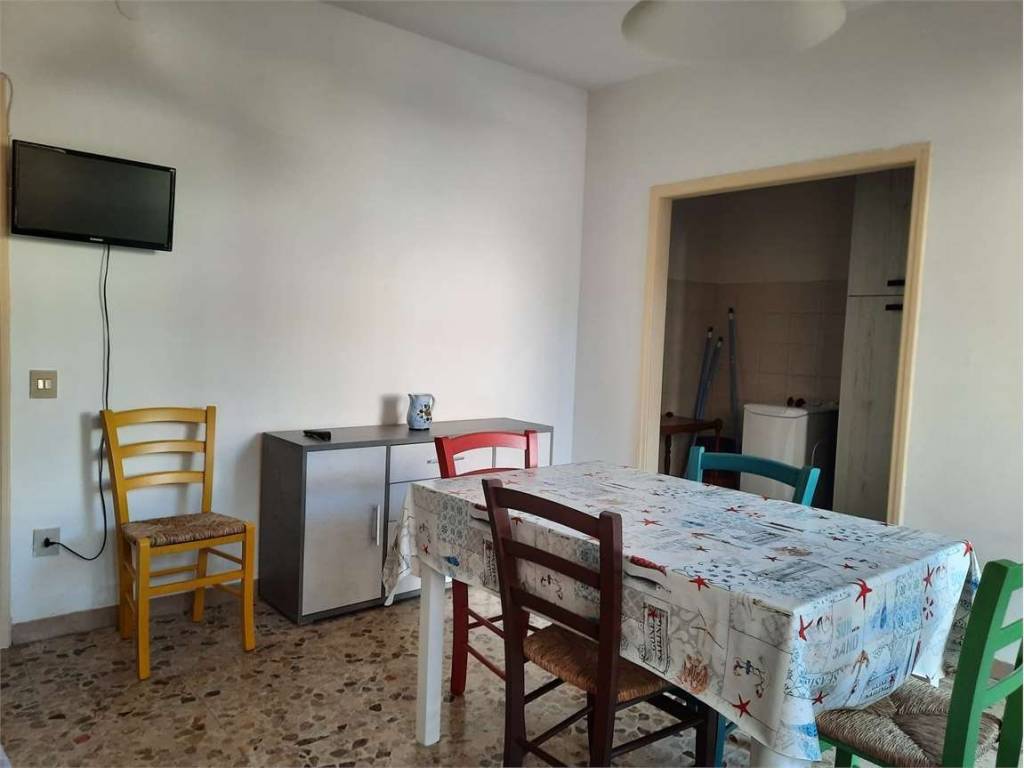 Appartamento a Cecina in Via Sebastiano Venier - Foto 3