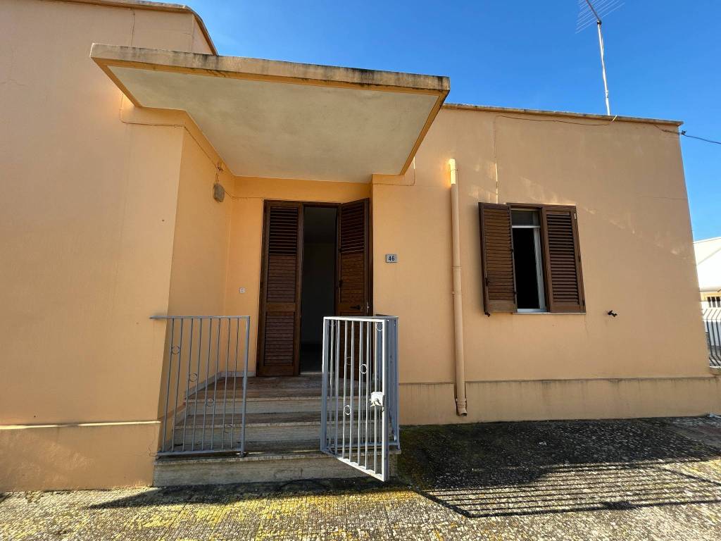 Casa indipendente a Sannicola in Via degli Studenti - Foto 4