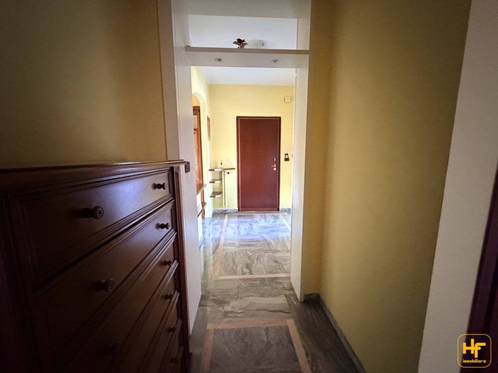 Appartamento a Ciriè in Via Rivette, 31 - Foto 2