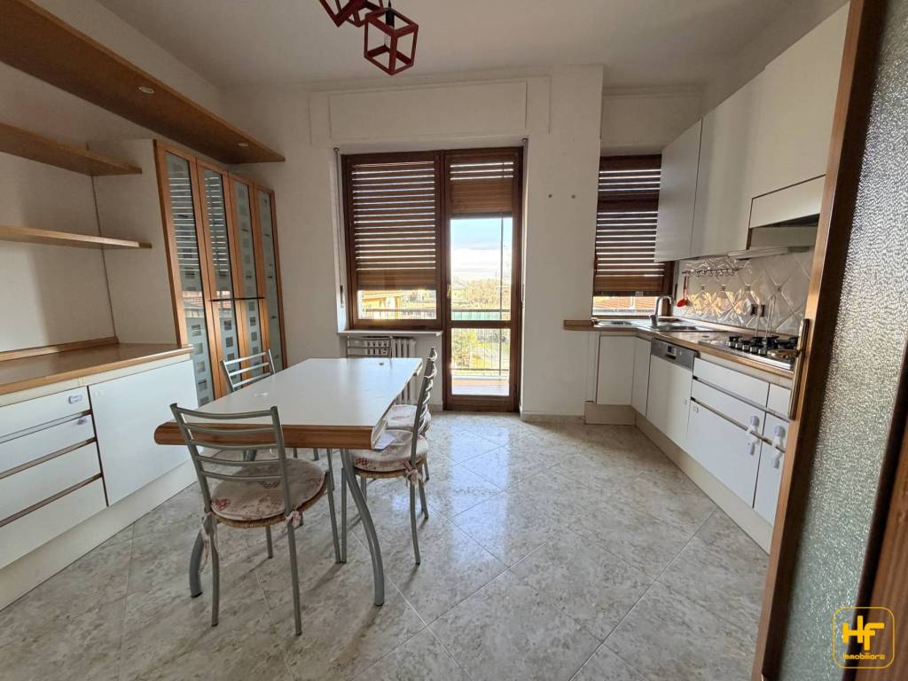Appartamento a Ciriè in Via Rivette, 31 - Foto 3