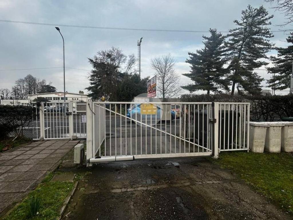 Box / garage a Rozzano in Via Bruno Buozzi, 78 - Foto 3